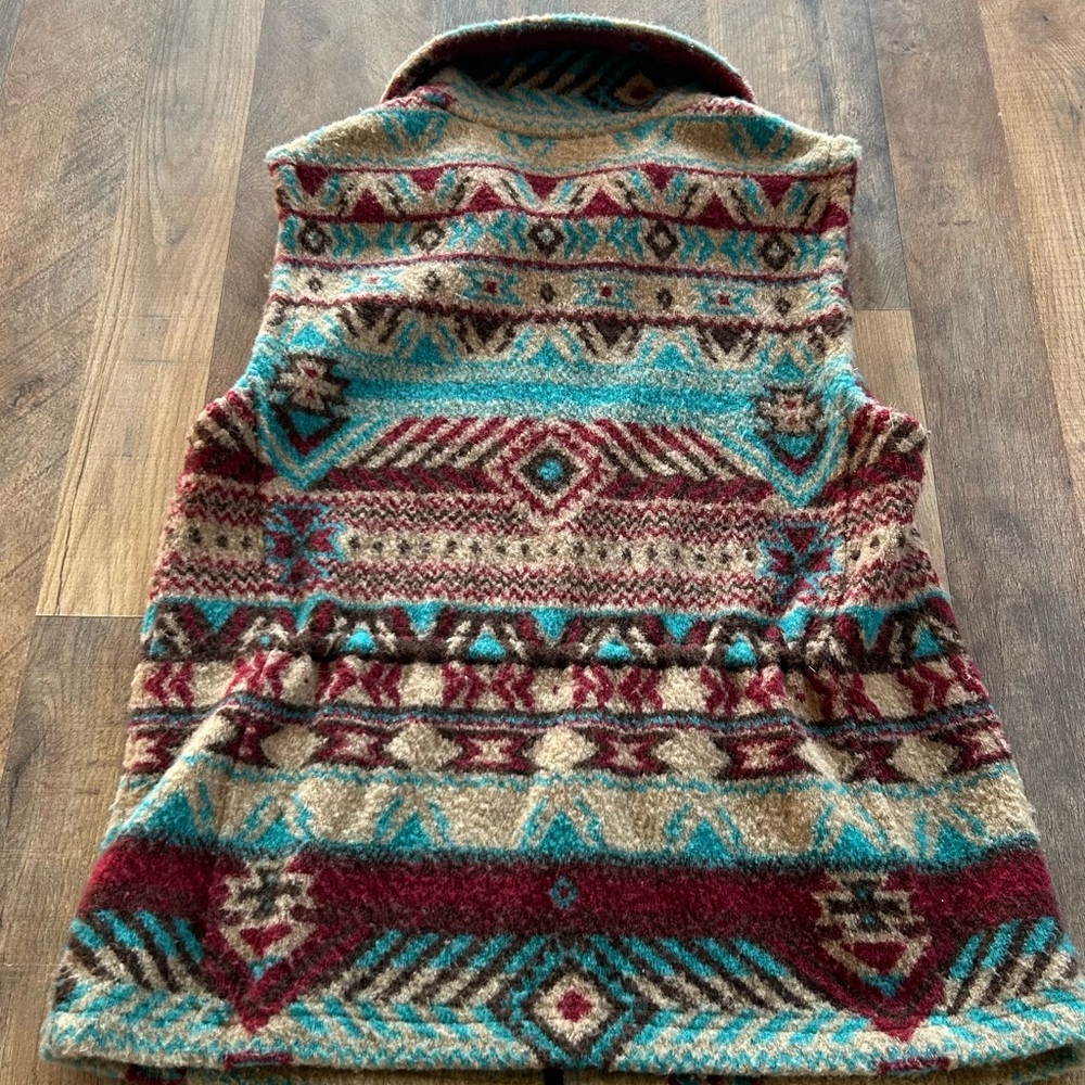 Rustic Mountains Vest - Picture 5 of 5